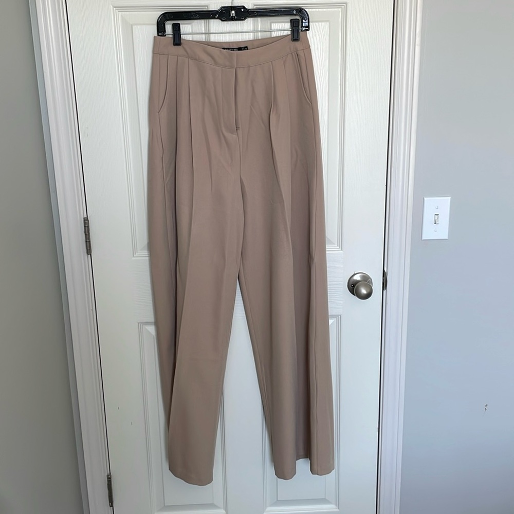 Nasty Gal wide leg trousers - size US 8 - tan